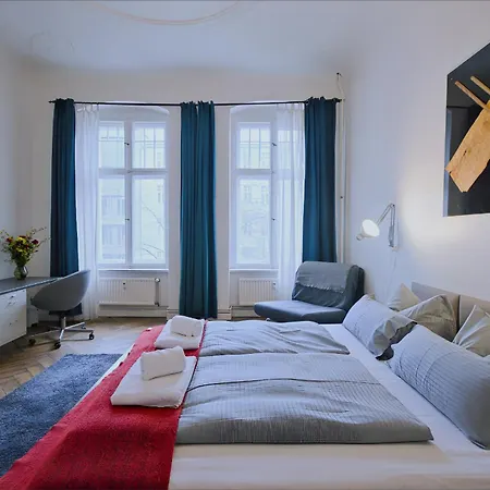 Elegante Altbauwohnung ברלין