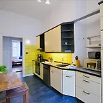 Elegante Altbauwohnung Apartmán Berlín
