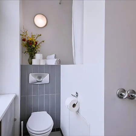 Elegante Altbauwohnung *