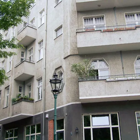 Elegante Altbauwohnung Apartment Berlin