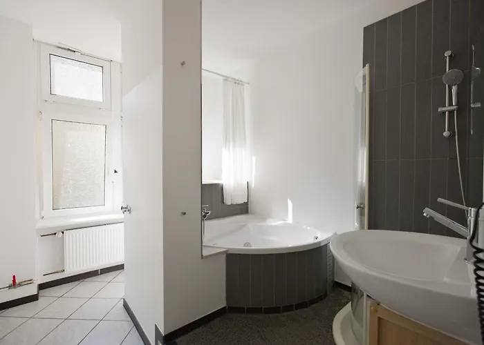 דירה Elegante Altbauwohnung